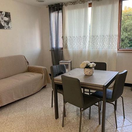 Appartamento Sulla Piazza 90 M Dal Mare Anzio Exterior photo