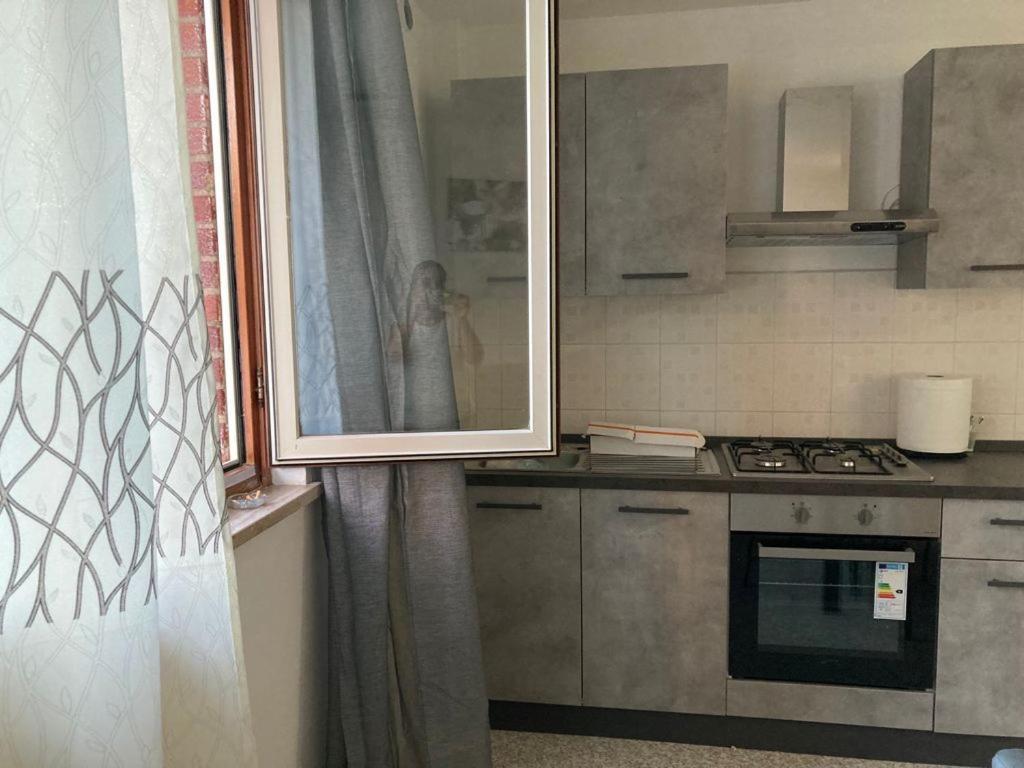 Appartamento Sulla Piazza 90 M Dal Mare Anzio Exterior photo